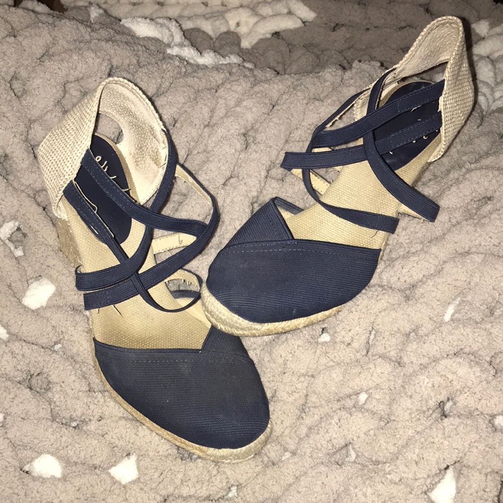 Adrienne Vittadini wedge heels